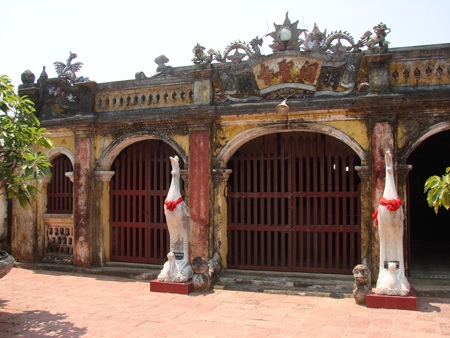 Chiếm đất di tích lịch sử cấp quốc gia để "chia lô bán nền" - 5 Chiếm đất di tích lịch sử cấp quốc gia để chia lô bán nền