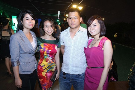 Ấm áp đêm hội Gala 2012 mừng Giáng sinh của cựu du học sinh Anh - 6 Các màn diễn thời trang trong đêm Gala để lại ấn tượng tốt