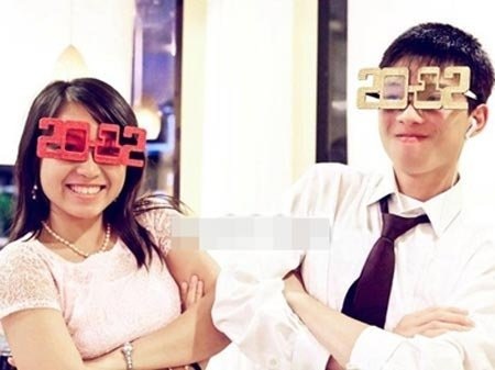 Nữ sinh Việt xinh đẹp đỗ 6 ĐH danh tiếng nước Mỹ - 3 Cô nữ sinh Việt (giữa) vinh dự được 6 trường ĐH hàng đầu Mỹ mời nhập học