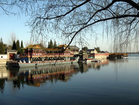 Năm 1998, Cung điện mùa hè đã được công nhận là Di sản văn hóa thế giới.