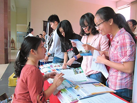 Đại sứ quán Pháp tổ chức “Diễn đàn du học Pháp 2013” - 1 Ảnh minh hoạ