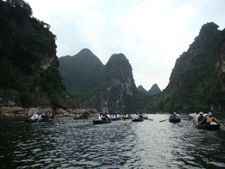 Kỳ ảo hang động Cố Đô - 5 Quang cảnh hang động Cố Đô mây nước hòa quyện,... làm say lòng biết bao du khách!