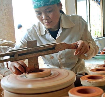 Các nghệ nhân Bát Tràng tâm huyết với nghề!