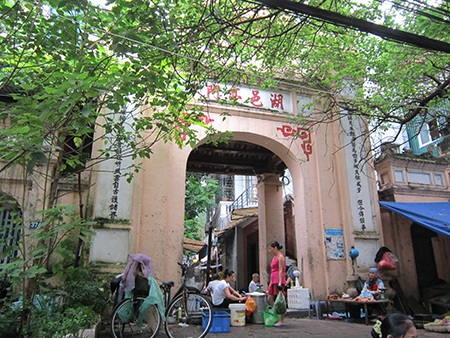 Ghé thăm con phố có nhiều cổng làng nhất Hà Nội - 1 Ghé thăm con phố có nhiều cổng làng nhất Hà Nội