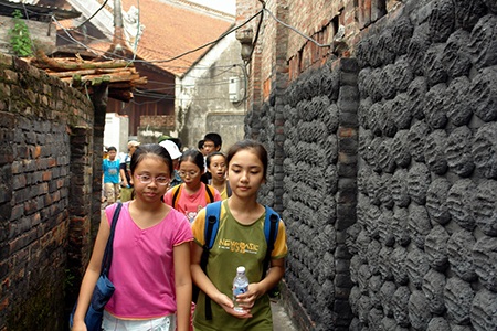 Nét độc đáo của làng cổ Đường Lâm