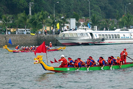 Du lịch đường biển Việt Nam: Vì đâu "thất thế"? - 2 Việt Nam đang bỏ lỡ nguồn thu lớn từ du lịch đường biển (ảnh minh hoạ)