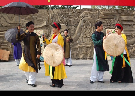 “Nam Quốc Sơn Hà” sẽ là biểu trưng của festival Bắc Ninh 2014 - 1 “Nam Quốc Sơn Hà” sẽ là biểu trưng của festival Bắc Ninh 2014