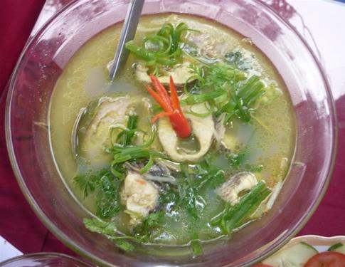 Lạ hiếm đặc sản Phở sắn Quế Sơn - 1 Để có được những tấm phở thơm ngon đòi hỏi người làm phải trải qua nhiều công đoạn khá công phu.