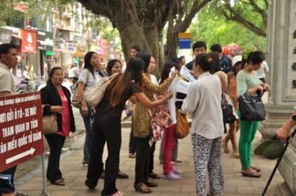 Cảnh tượng này khiến nhiều du khách hoảng sợ