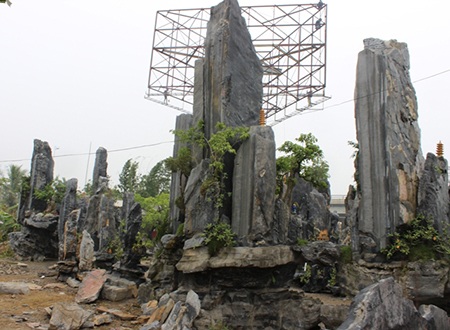 Chơi đá cảnh: “Nghề chơi” cũng lắm công phu! - 1 Chơi đá cảnh: “Nghề chơi” cũng lắm công phu!