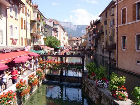 Quyến rũ và thơ mộng Annecy - Venice của nước Pháp