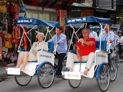 Vấn nạn chặt chém khách du lịch vẫn xảy ra tại nhiều điểm du lịch trong cả nước (ảnh: Tienphong)