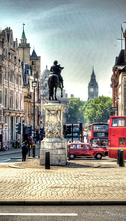 Những địa danh kỳ bí đáng khám phá nhất thế giới - 5 Bức tượng của
Hoàng đế Charles I, London, Vương quốc Anh