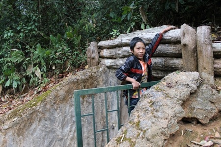 Đeo bám, chèo kéo khách du lịch làm xấu hình ảnh Điện Biên