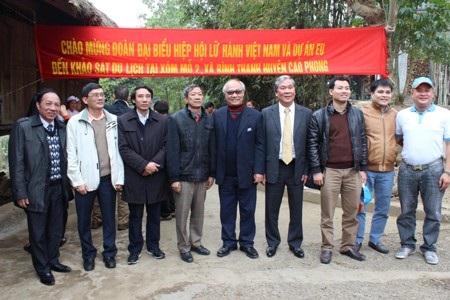 Đến thăm quan xã Bình Thạnh