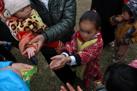 Đeo bám, chèo kéo khách du lịch làm xấu hình ảnh Điện Biên