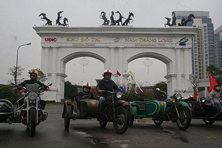Chơi “ngựa sắt” cần một tinh thần "thép" - 1 Trước giờ xuất phát