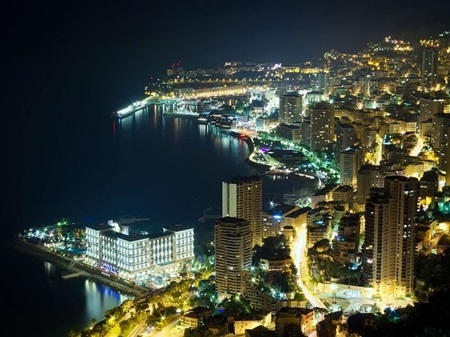Chiêm ngưỡng cảnh đêm huyền diệu của những thành phố nổi tiếng - 13 Thành phố Monte Carlo thuộc Công quốc Monaco