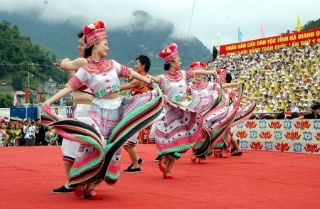 Mùa xuân tôn vinh văn hóa dân tộc 2014 - 1 Mùa xuân tôn vinh văn hóa dân tộc 2014