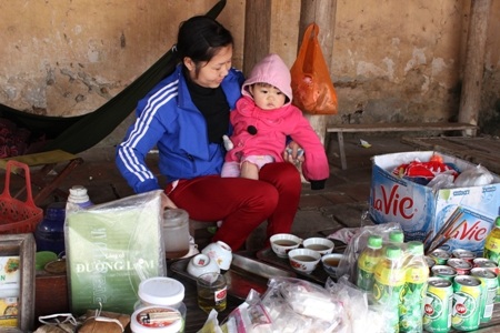 Đến làng cổ Đường Lâm, du khách không có nhiều chỗ để... tiêu tiền