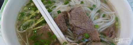 Hình ảnh Việt Nam “đẹp mà gần gũi” trên báo nước ngoài - 3 Thành cổ Hội An về đêm đẹp và nên thơ