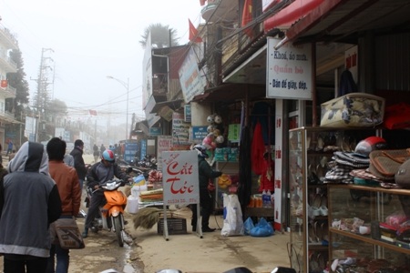 Ở những phiên chợ không sợ… ế hàng