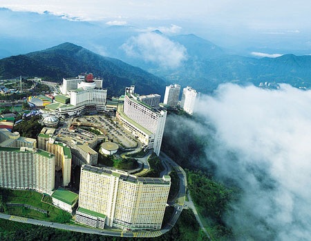 Những thành phố bạt ngàn mây phủ