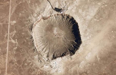 Những địa danh kỳ ảo khác thường từ góc chụp trên cao - 11 Khu Meteor Crater thuộc Arizona Mỹ