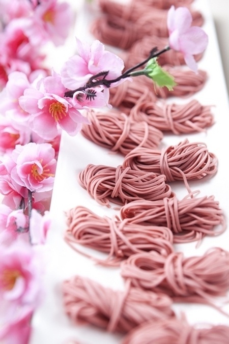 Hoa anh đào trong ẩm thực Nhật Bản - 5 Sushi hoa anh đào rất bắt mắt với cách trang trí như một bức tranh nghệ thuật