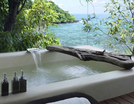 Những hòn đảo lãng mạn và quyến rũ trên thế giới - 1 Những hòn đảo lãng mạn và quyến rũ trên thế giới