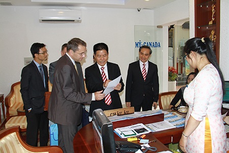 Ông Nguyễn Quốc Kỳ, Tổng giám đốc Vietravel tiếp Ngài Đại sứ Pháp, Jean Noel Poirier.