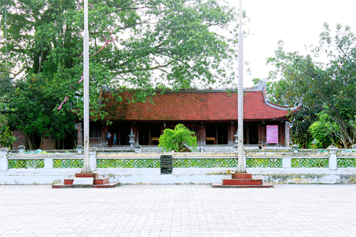Những điểm tham quan hấp dẫn ở vùng đất Tổ - 2 Những điểm tham quan hấp dẫn ở vùng đất Tổ