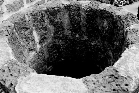 Huyền bí những chiếc giếng cổ ở Đường Lâm