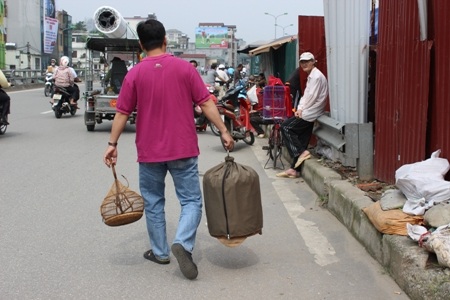 Thành quả sau một buổi sáng “săn lùng” ở chợ chim Hoàng Hoa Thám