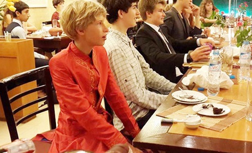 Con
  trai Bill Gates tổ chức sinh nhật ở VN