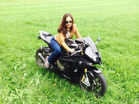 Diễn viên Lan Phương diện bikini “nóng bỏng” giữa mùa hè