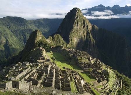 Sửng sốt với những chốn tiên cảnh nơi hạ giới (P1) - 2 Tàn tích Machu Pichu là một trong những kiến trúc tuyệt vời của nền văn minh Inca. Thành phố