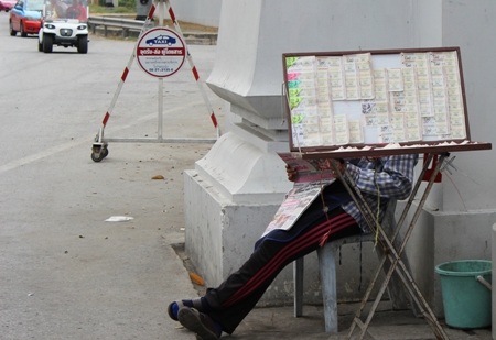 Nét Việt Nam nơi những gánh hàng rong ở Bangkok
