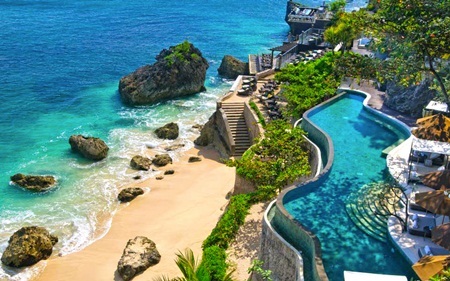 Việt Nam lọt Top những điểm đến an toàn nhất thế giới - 10 Indonesia: Xếp hạng an toàn: 54, xếp hạng hạnh phúc: 5