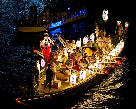 Những lễ hội đặc sắc của thế giới trong tháng 10 - 6 Lễ hội Okunchi Matsuri được tổ chức vào tháng 10 với nhiều hoạt động thú vị