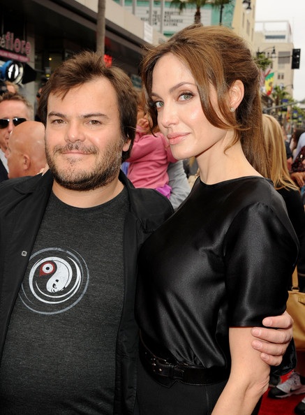 Angelina Jolie, Brad Pitt sánh đôi dự công chiếu “Kung Fu gấu trúc” - 37 Angelina Jolie, Brad Pitt sánh đôi dự công chiếu “Kung Fu gấu trúc” - 37