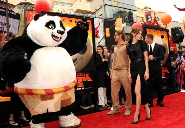 Angelina Jolie, Brad Pitt sánh đôi dự công chiếu “Kung Fu gấu trúc” - 10 Angelina Jolie, Brad Pitt sánh đôi dự công chiếu “Kung Fu gấu trúc” - 10