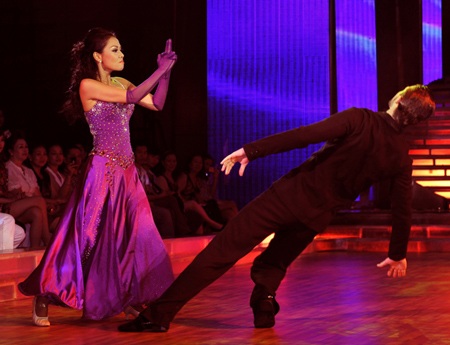 Khán giả “cứu” Anh Khoa - 9 Khán giả “cứu” Anh Khoa - 9