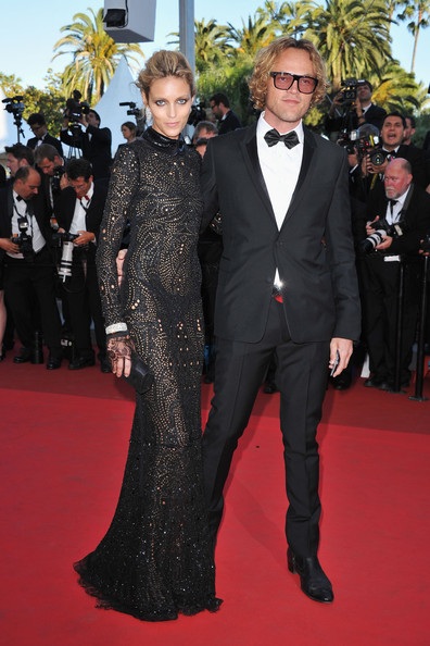 Siêu mẫu Anja Rubik diện váy hở nội y dự LHP Cannes - 8 Siêu mẫu Anja Rubik diện váy hở nội y dự LHP Cannes - 8