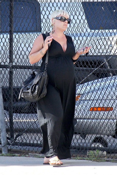 Pink đã sinh con gái - 2