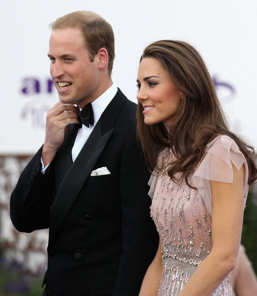 Vợ chồng hoàng tử Anh vui vẻ dự tiệc - 9