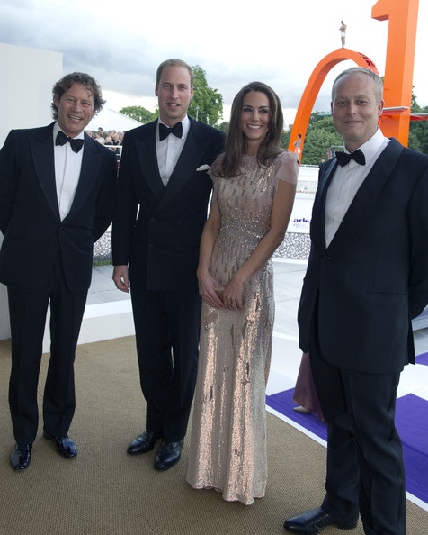 Vợ chồng hoàng tử Anh vui vẻ dự tiệc - 15