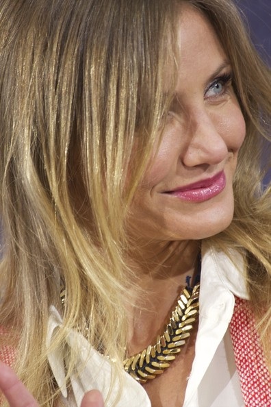 Cameron Diaz khoe chân nuột nà - 10