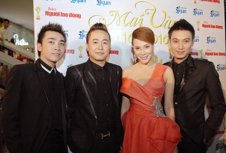 Một ngày của anh chàng điển trai nhất nhóm Artista - 6 Một ngày của anh chàng điển trai nhất nhóm Artista - 6