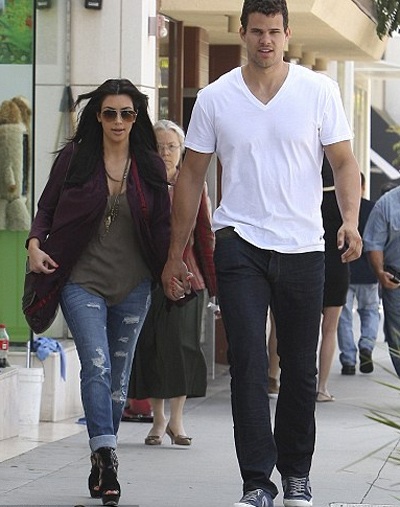 Cô Kim “siêu vòng ba” gợi ý quà đắt giá cho khách mời đám cưới - 2 Cô Kim “siêu vòng ba” gợi ý quà đắt giá cho khách mời đám cưới - 2